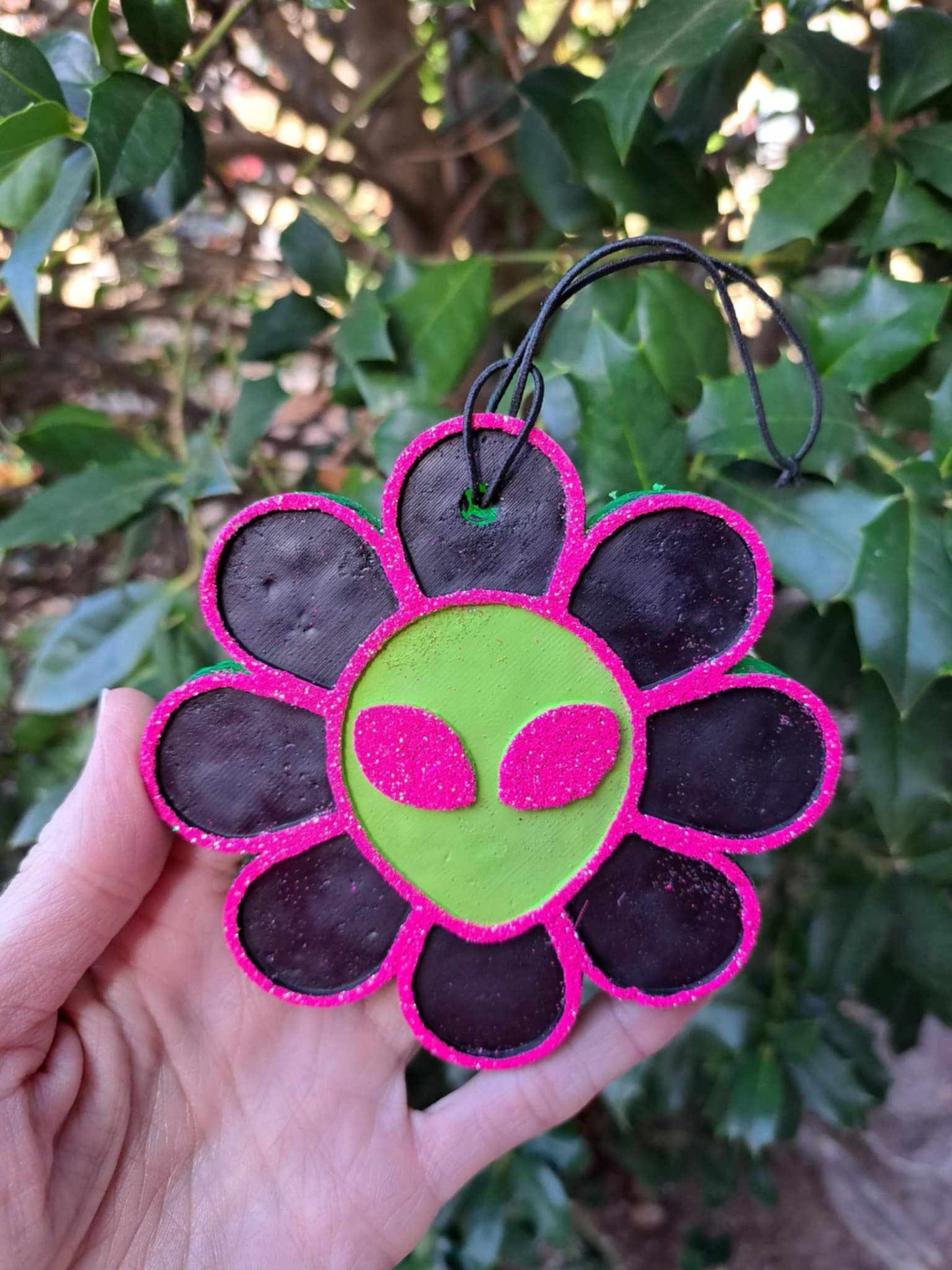 Alien Flower Freshie - Black and Pink