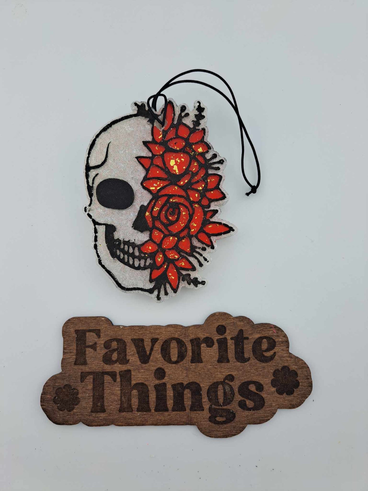 Skeleton Skull Freshie - Red Flowers With Gold Flecks