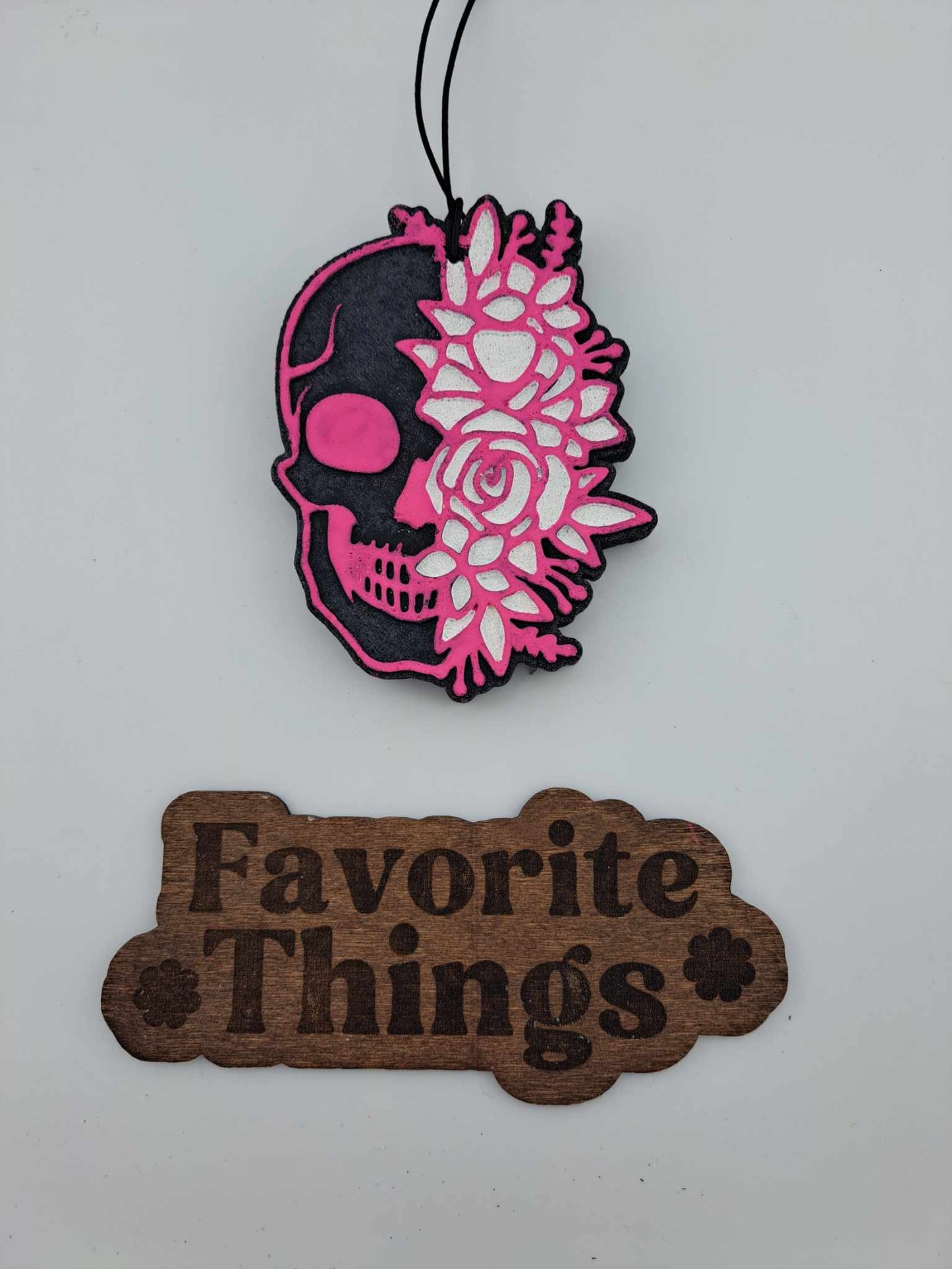 Black Skeleton Skull Freshie - White Flowers With Pink Trim