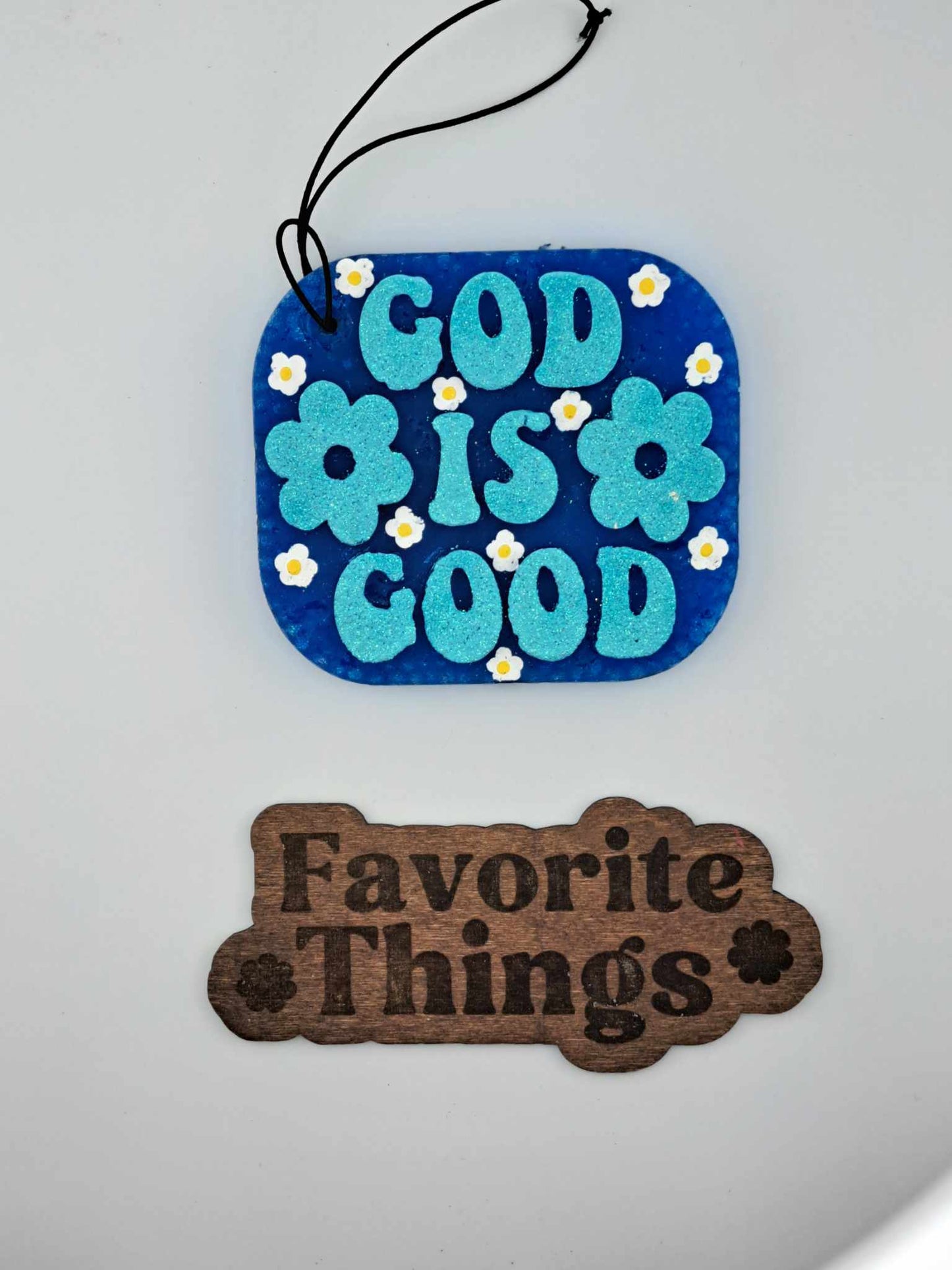 God Is Good Freshie - Blue with Daisies