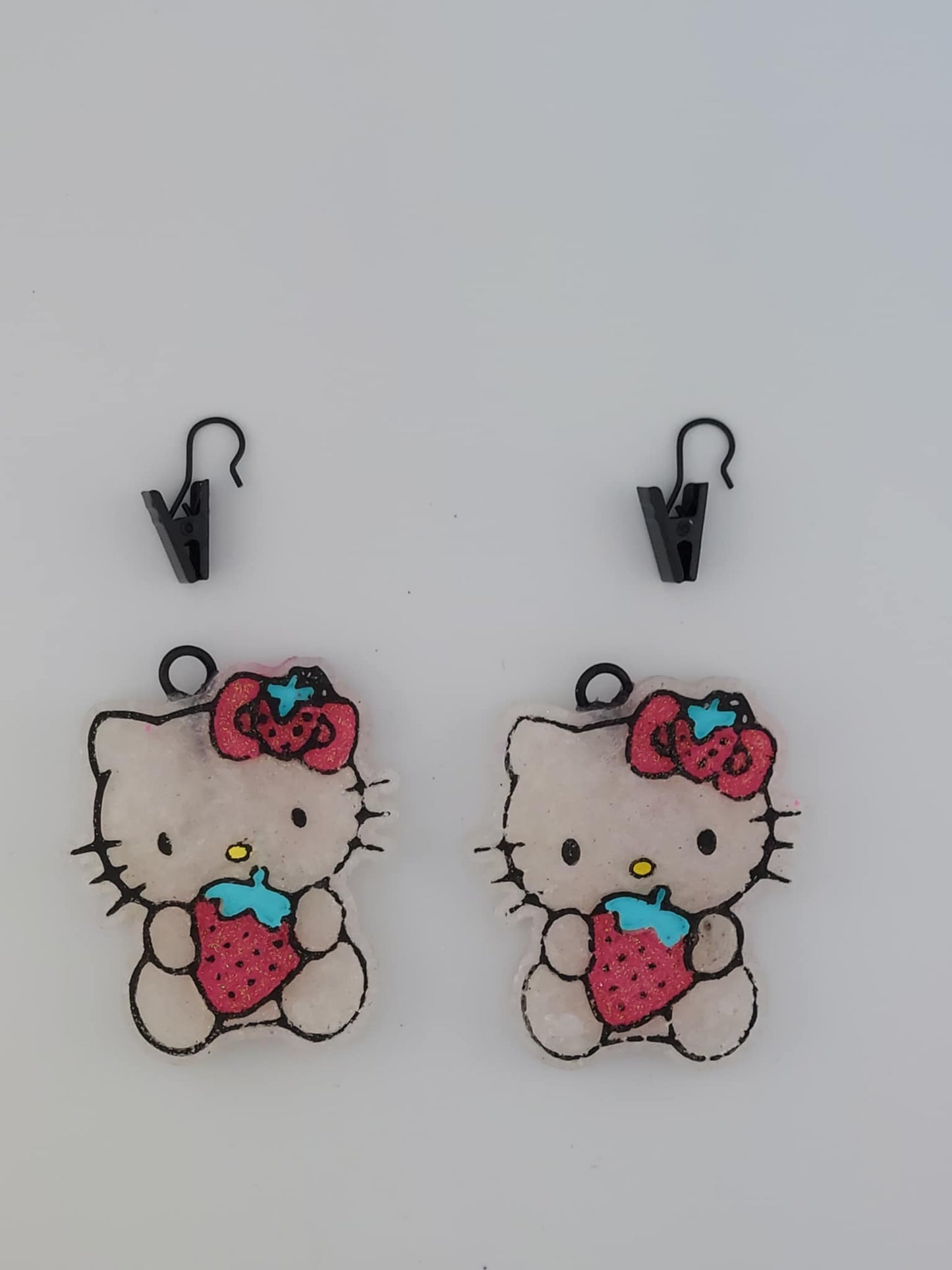 Hello Kitty With Strawberry Vent Clips
