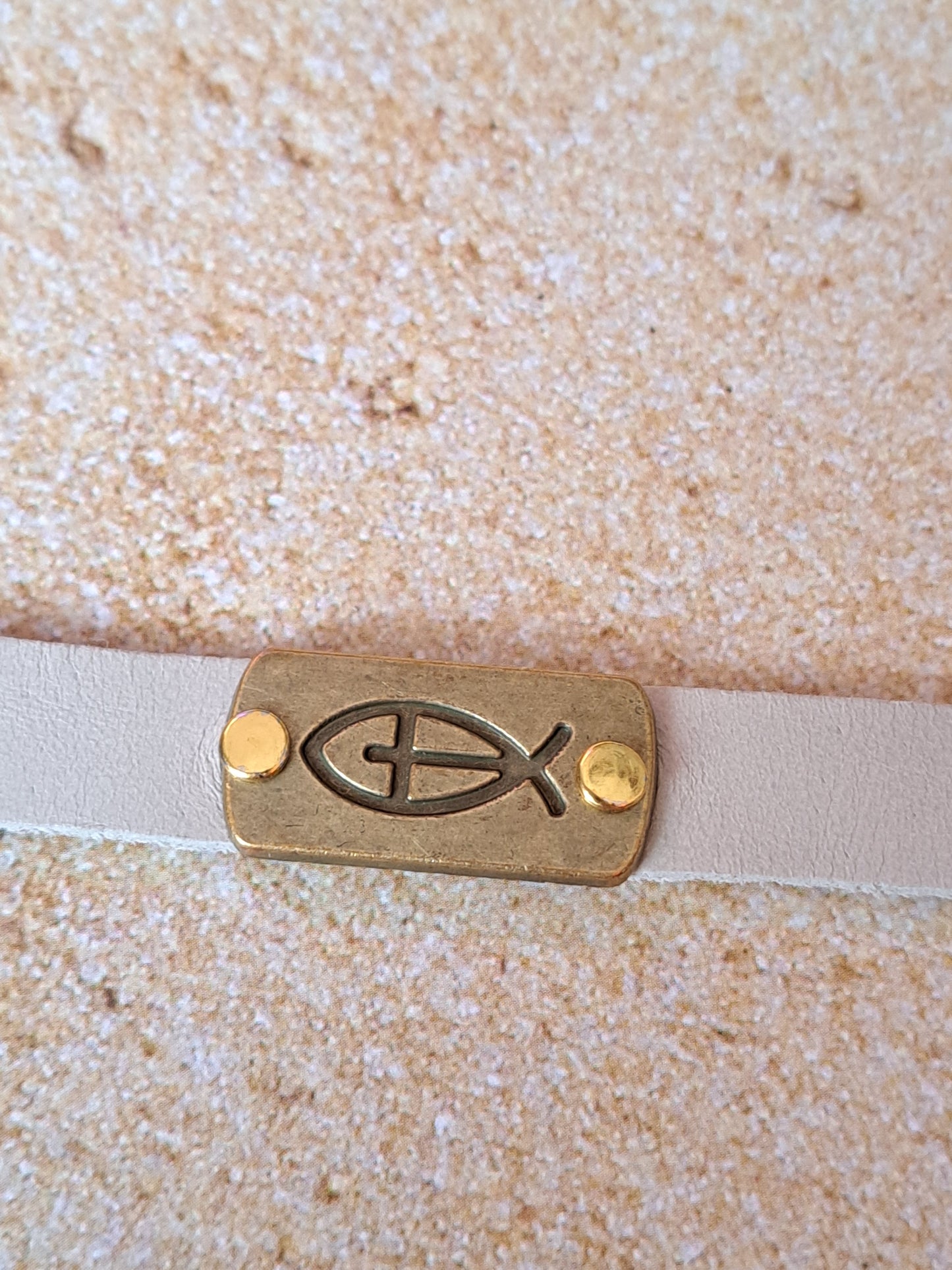 Leather Bracelet - Snap Closure - Cream With Cross/Fish Plate