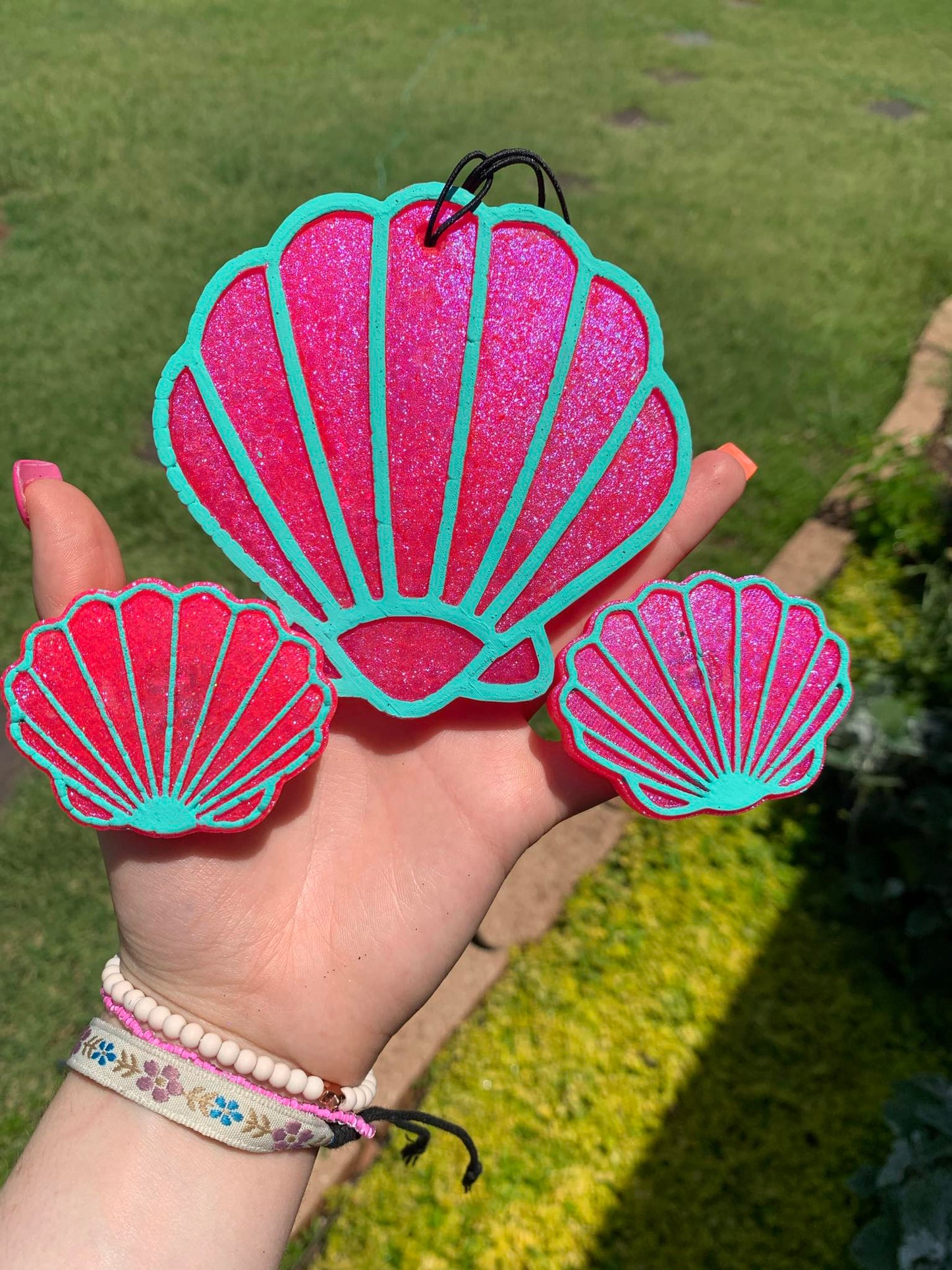 Magenta Sea Shell Vent Clips With Turquoise Trim