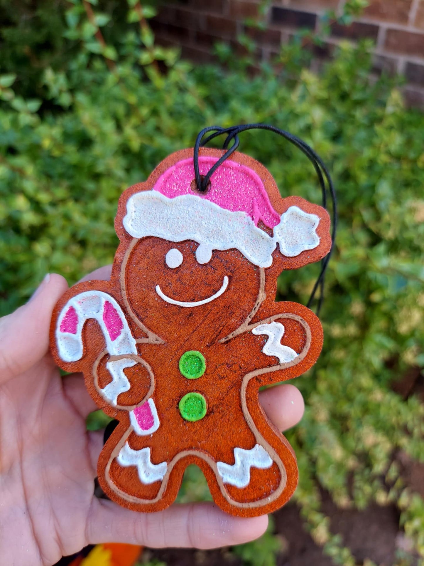 Gingerbread Man In Pink Hat Freshie