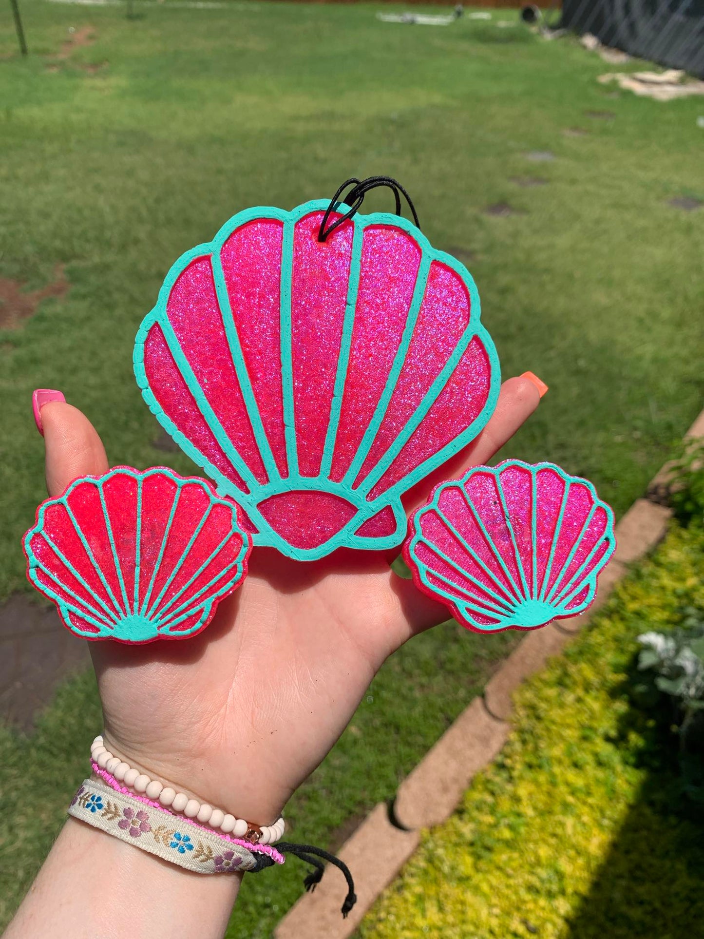 Metallic Shell Freshie - Magenta With Turquoise Trim