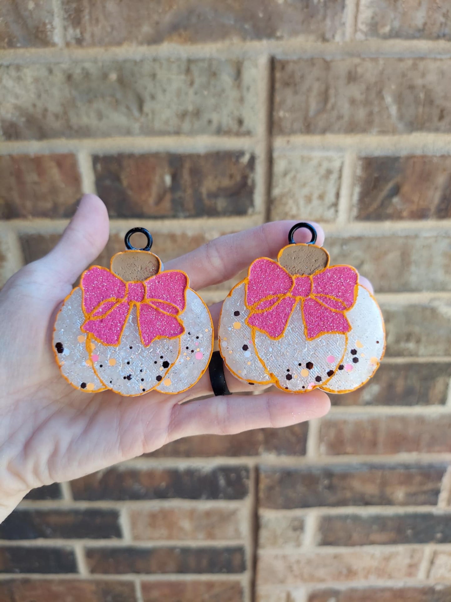 Vent Clips - White Pumpkin With Pink Bow Orange Trim Freshies