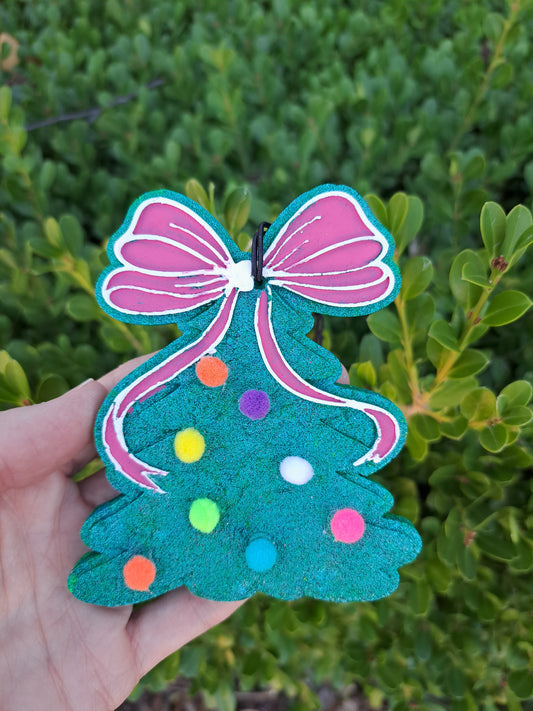 Tree With Colorful Balls Freshie